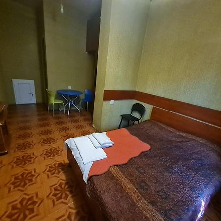 Piano Hotel Tbilisi Esterno foto